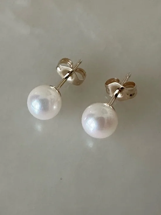 14k Solid Gold White Pearl Stud Earrings - Picture 2 of 14